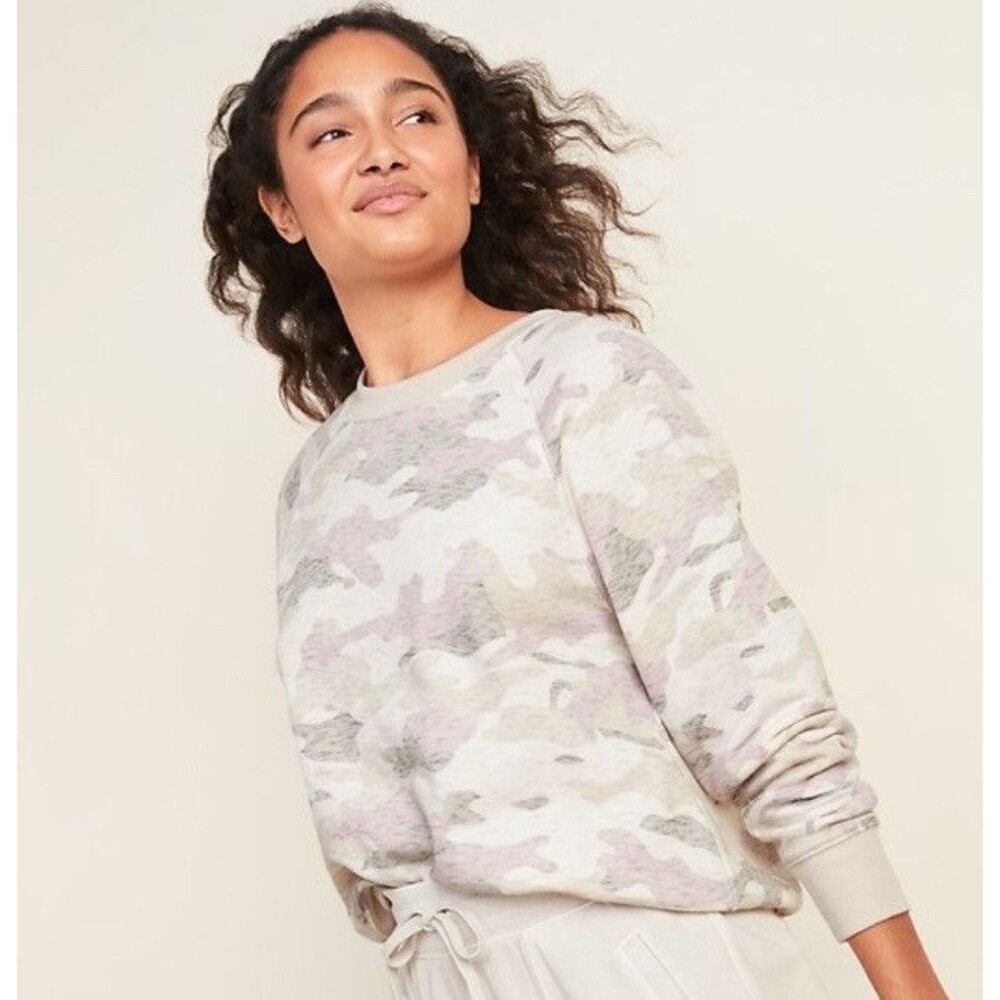 Old Navy NWT Vintage Camouflage Sweatshirt Women’s Size Medium